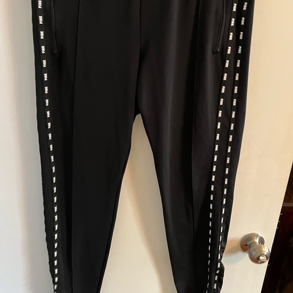 Pink pants - Picture 2 of 7